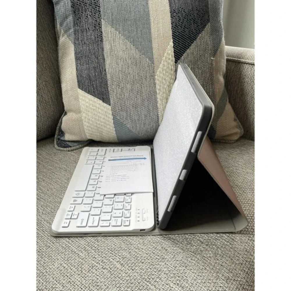 JUQITECH iPad Pro 11 case with Wireless‎ Keyboard